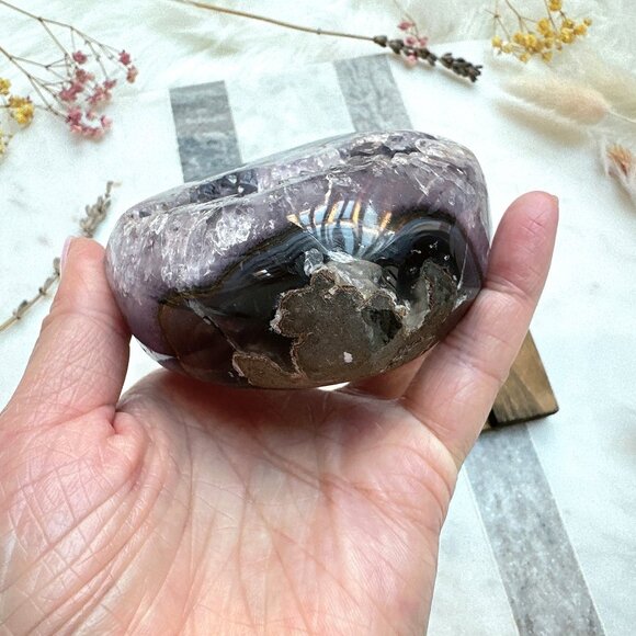 Gorgeous Amethyst Heart Cluster - Picture 3 of 8